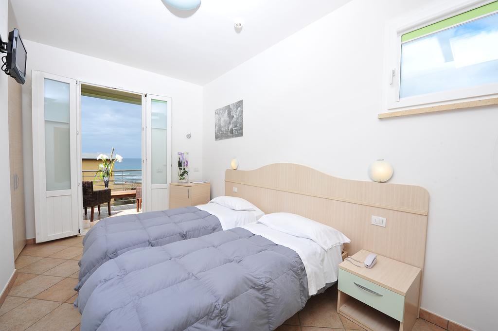 Hotel Aurora San Vincenzo Pokój zdjęcie