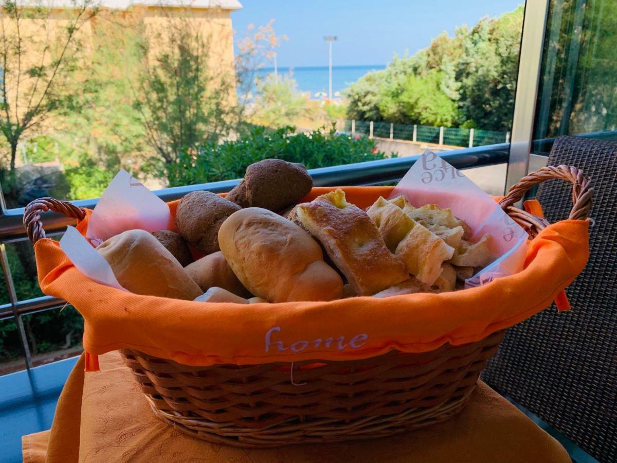Hotel Aurora San Vincenzo Zewnętrze zdjęcie